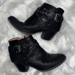 Ankle Boots in Black